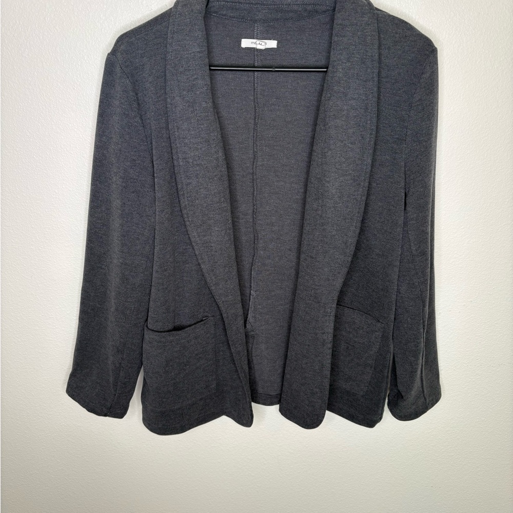 Gray Blazer Shacket with Ribbed Design